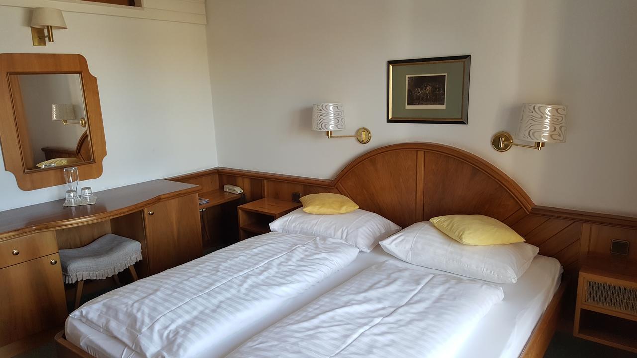 Hotel Kanz Філлах Екстер'єр фото