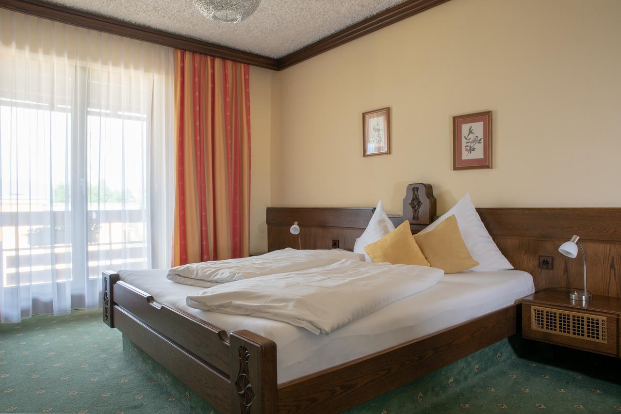 Hotel Kanz Філлах Екстер'єр фото